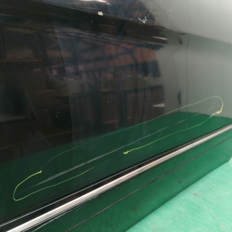 PUERTA DELANTERA DERECHA OBSERVAR FOTOS