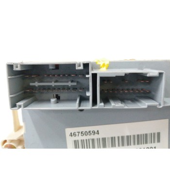 Recambio de caja reles / fusibles para fiat stilo (192) 1.9 jtd cat referencia OEM IAM 46750594 501208530080 