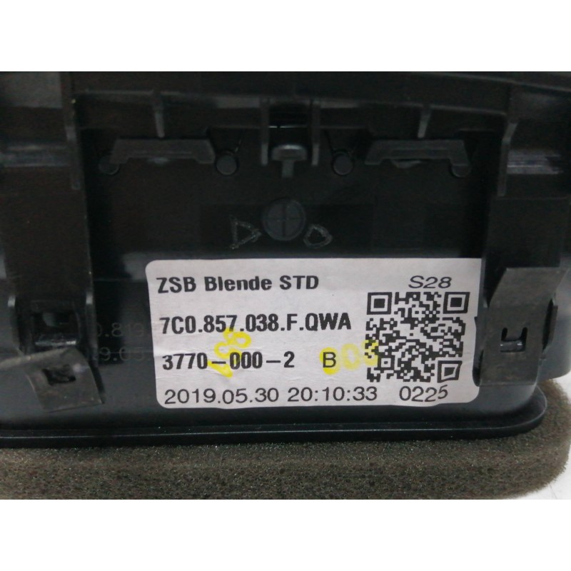 REJILLA AIREADORA CENTRAL