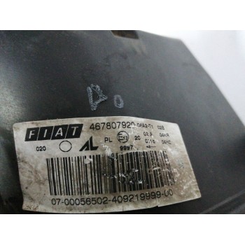 Recambio de faro derecho para fiat stilo (192) 1.9 jtd cat referencia OEM IAM  PARA PULIR 
