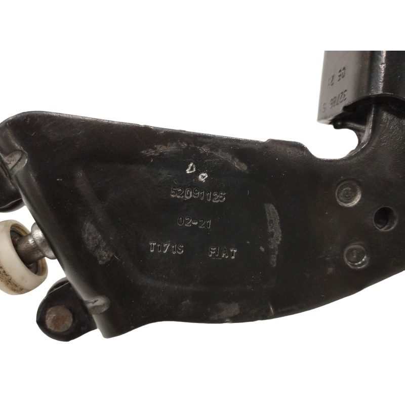 SOPORTE / GUIA PUERTA CORREDERA LATERAL CENTRAL LADO IZQUIERDO