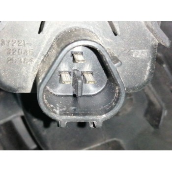 Recambio de faro derecho para toyota corolla (e11) 1.6 16v referencia OEM IAM 10076587  