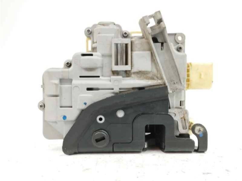 Recambio de cerradura puerta trasera izquierda para volkswagen passat berlina (3c2) 2.0 tdi referencia OEM IAM 3C4839015A  