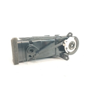 Recambio de rejilla aireadora para hyundai i30 1.4 cat referencia OEM IAM 974202R000 CENTRAL DERECHA 