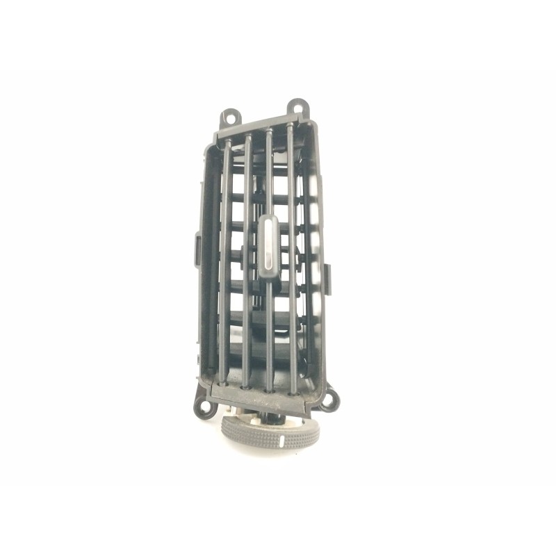 Recambio de rejilla aireadora para hyundai i30 1.4 cat referencia OEM IAM 974102R000 CENTRAL IZQUIERDA 