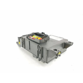 Recambio de caja reles / fusibles para opel corsa d 1.3 16v cdti referencia OEM IAM 13424261 401154265 