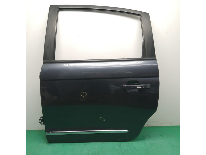 Recambio de puerta trasera izquierda para ssangyong rodius 2.7 turbodiesel cat referencia OEM IAM Recambio de puerta trasera izquierda para ssangyong rodius 2.7 turbodiesel cat referencia OEM IAM
