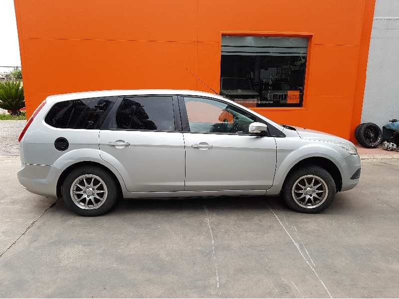 FORD FOCUS TURNIER (CB4)