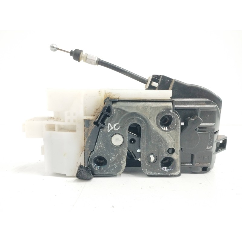 Recambio de cerradura puerta delantera derecha para hyundai i30 1.4 cat referencia OEM IAM 813202L030  