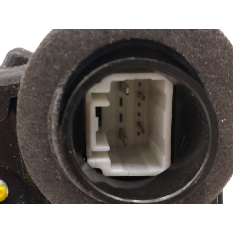 CERRADURA PUERTA TRASERA IZQUIERDA