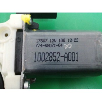 Recambio de motor elevalunas trasero izquierdo para dodge nitro 2.8 crd referencia OEM IAM 1002852A001  
