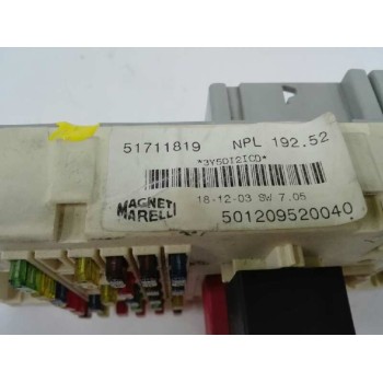 Recambio de caja reles / fusibles para fiat stilo (192) 1.9 jtd cat referencia OEM IAM 501209520040  