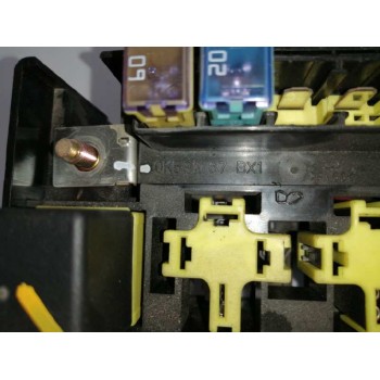 Recambio de caja reles / fusibles para kia sorento 2.5 crdi referencia OEM IAM 0K53A67BX1  