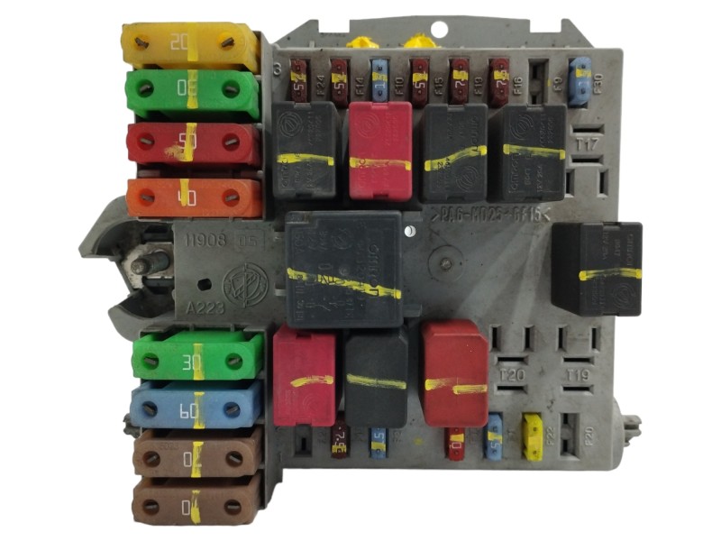 Recambio de caja reles / fusibles para lancia ypsilon (101) 1.3 jtd 16v referencia OEM IAM 51792198 Recambio de caja reles / fusibles para lancia ypsilon (101) 1.3 jtd 16v referencia OEM IAM 51792198
