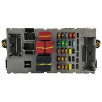 CAJA RELES / FUSIBLES 51819322 