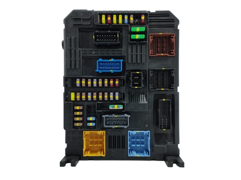 Recambio de caja reles / fusibles para peugeot partner k9 1.5 blue hdi 100 referencia OEM IAM 9832880280  