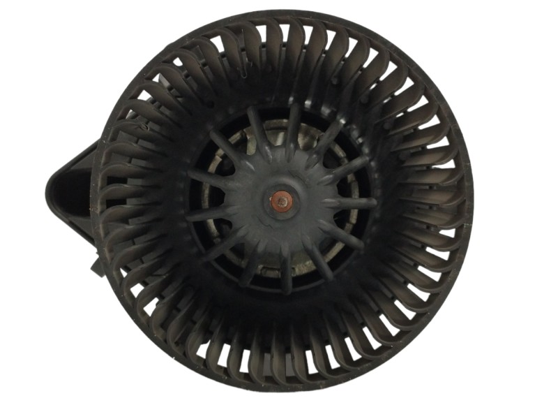 Recambio de motor calefaccion para lancia ypsilon (101) 1.3 jtd 16v referencia OEM IAM 5B2430600  
