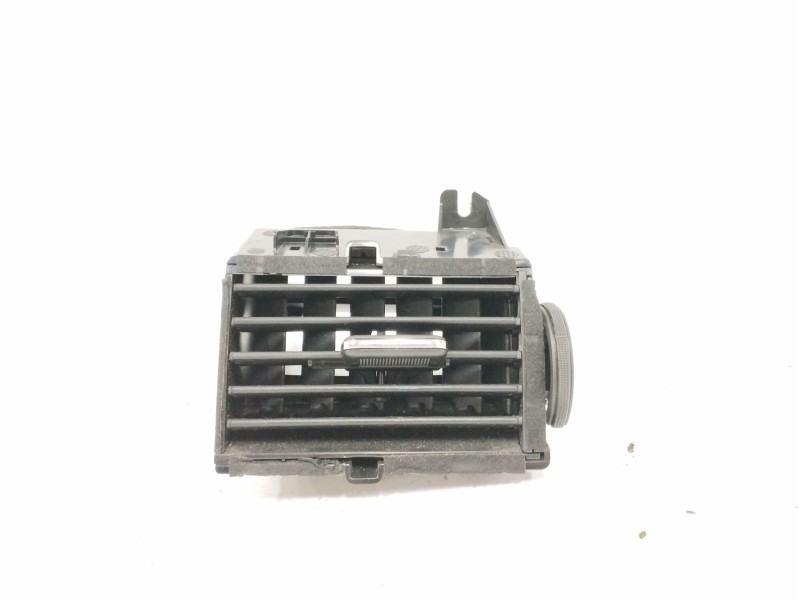 Recambio de rejilla aireadora para nissan pulsar (c13) 1.5 turbodiesel cat referencia OEM IAM 682603ZL2A CENTRAL DERECHA 