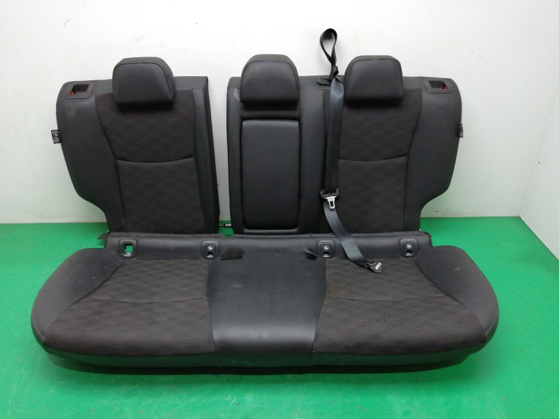 Recambio de asientos traseros para nissan pulsar (c13) 1.5 turbodiesel cat referencia OEM IAM   