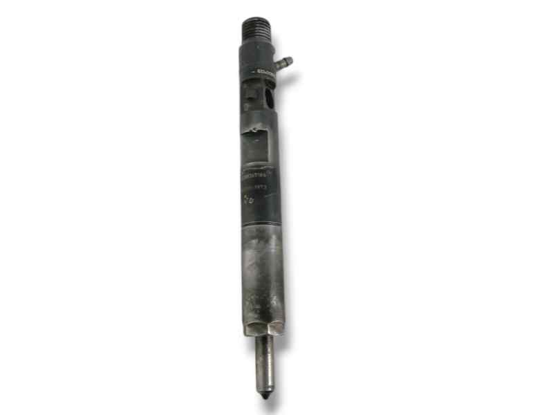 Recambio de inyector para renault megane ii berlina 5p confort expression referencia OEM IAM 8200365186 8200049873 EJBR01801A