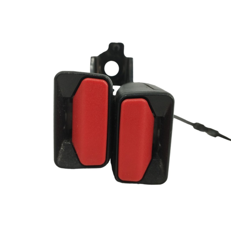 Recambio de enganche cinturon izquierdo para peugeot 508 i (8d_) 2.0 hdi referencia OEM IAM  TRASERO 