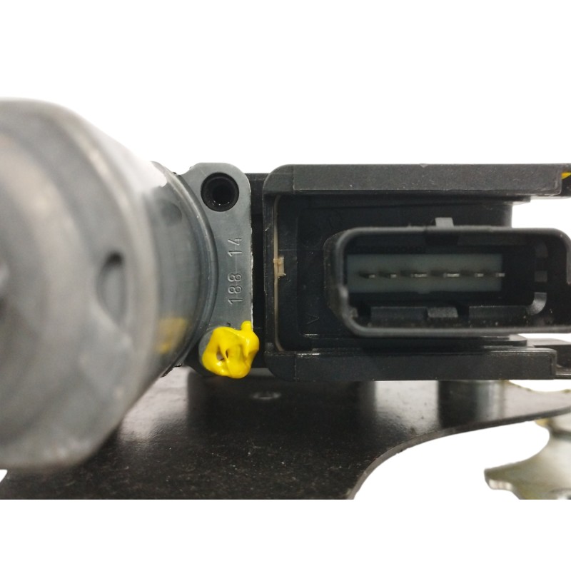 ELEVALUNAS DELANTERO IZQUIERDO 0130822563