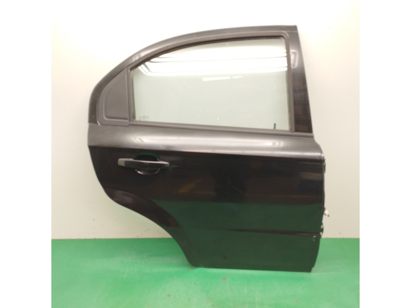 Recambio de puerta trasera derecha para chevrolet aveo 1.4 cat referencia OEM IAM   