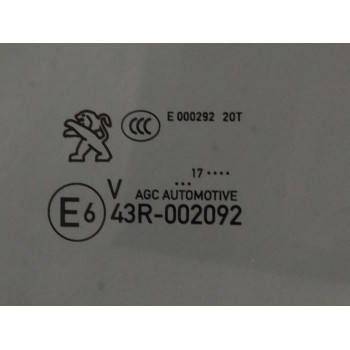 Recambio de luna trasera izquierda para peugeot 5008 1.2 12v e-thp referencia OEM IAM   