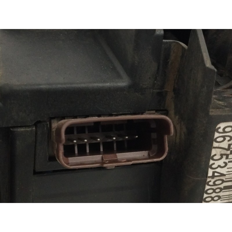 CAJA RELES / FUSIBLES