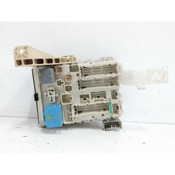 Recambio de caja reles / fusibles para toyota yaris (_p9_) 1.4 d-4d (nlp90_) referencia OEM IAM 8273052371  