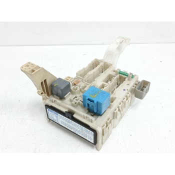 Recambio de caja reles / fusibles para toyota yaris (_p9_) 1.4 d-4d (nlp90_) referencia OEM IAM 8273052371  