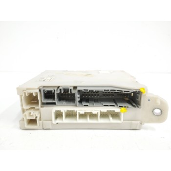 Recambio de caja reles / fusibles para lexus is ii (_e2_) 220d (ale20) referencia OEM IAM 8273053050  