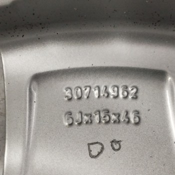 Recambio de llanta para volvo c30 1.6 diesel cat referencia OEM IAM 30714962 6JX15X46 5H 5X108