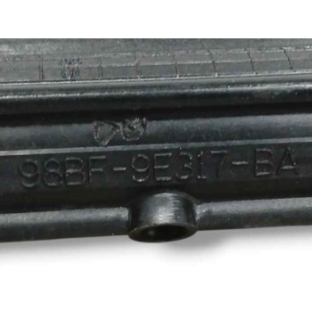 Recambio de rampa inyectora para ford fiesta berlina (dx) 1.3 cat referencia OEM IAM 98BF9E317BA 98BF9D280 