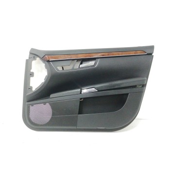 GUARNECIDO PUERTA DELANTERA DERECHA NEGRO 