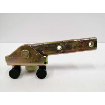 Recambio de soporte / guia puerta corredera para mercedes-benz vito (w638) caja cerrada 108 d  (638.064) referencia OEM IAM A638