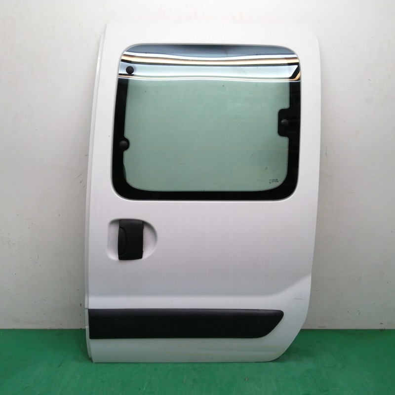 Recambio de puerta lateral corredera izquierda para renault kangoo (f/kc0) 1.5 dci diesel referencia OEM IAM  OBSERVAR FOTOS 