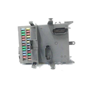 Recambio de caja reles / fusibles para renault espace iv (jk0) dci turbodiesel referencia OEM IAM 8200447435  