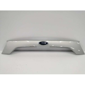 Recambio de moldura para ford kuga (cbs) referencia OEM IAM GJ54S43404A TRASERA PORTON PLATA