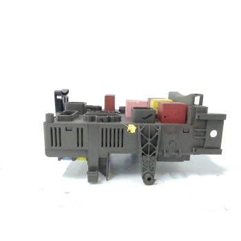 Recambio de caja reles / fusibles para renault espace iv (jk0) dci turbodiesel referencia OEM IAM 8200447435  