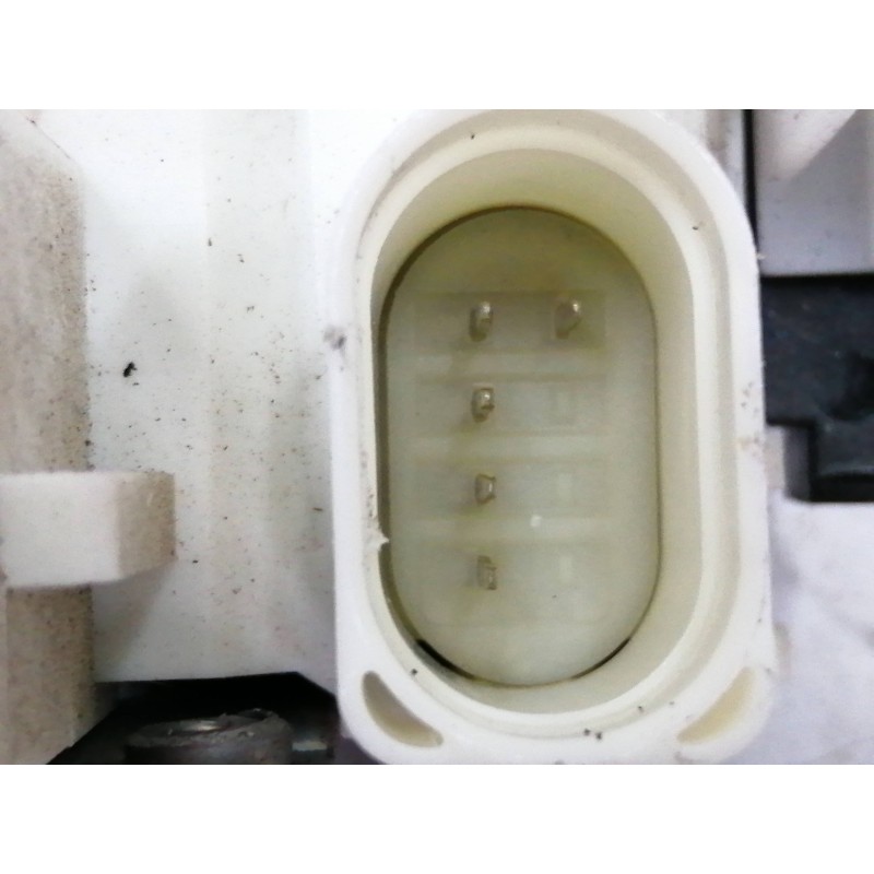 CERRADURA PUERTA LATERAL DERECHA