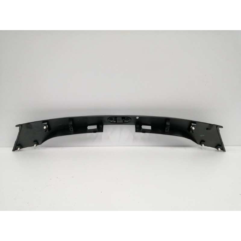 MOLDURA TRASERA PORTON GRIS OSCURO