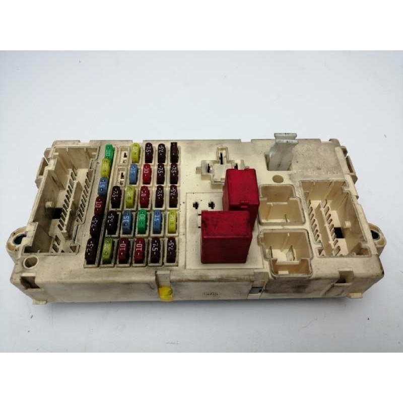 CAJA RELES / FUSIBLES