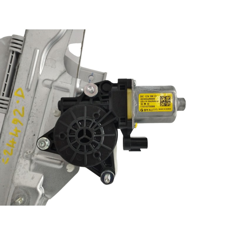 ELEVALUNAS DELANTERO DERECHO 82460J9000