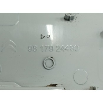 Recambio de tapa exterior combustible para peugeot partner k9 1.5 blue hdi 100 referencia OEM IAM 9817924480  