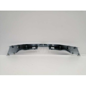 Recambio de moldura para ford kuga (cbs) referencia OEM IAM GJ54S43404A TRASERA PORTON BLANCO