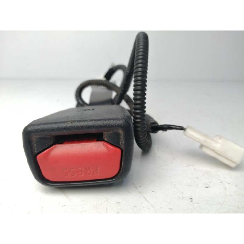 ENGANCHE CINTURON DELANTERO IZQUIERDO DELANTERO