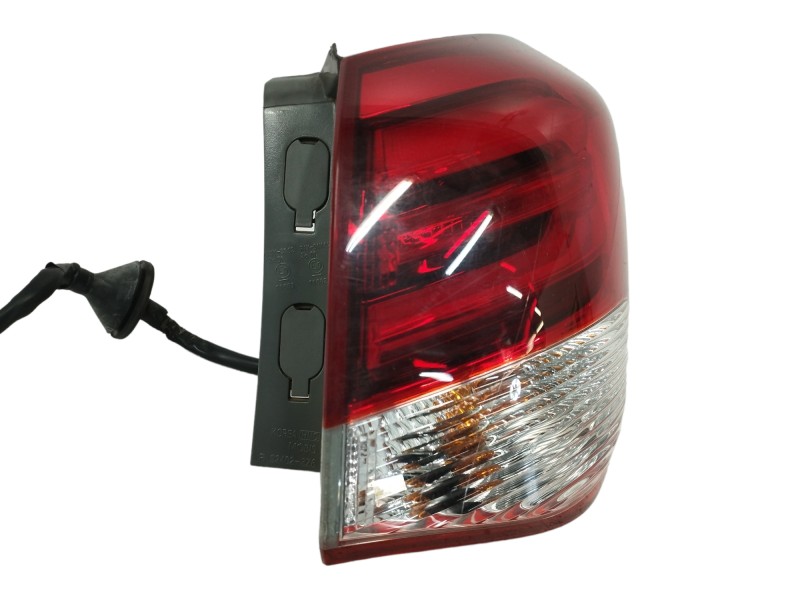 Recambio de piloto trasero derecho para hyundai i40 1.7 crdi cat referencia OEM IAM 924023Z600  