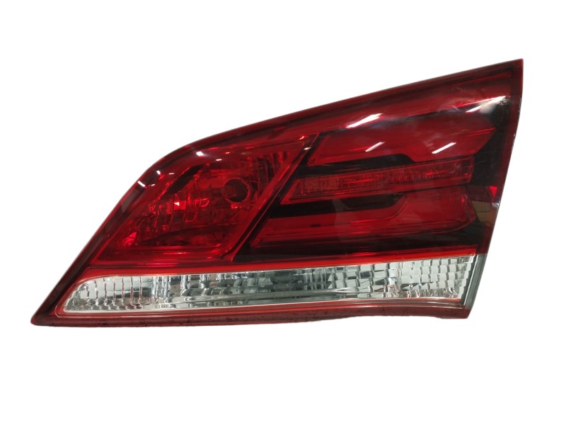Recambio de piloto trasero derecho interior para hyundai i40 1.7 crdi cat referencia OEM IAM 924043Z600 Recambio de piloto trasero derecho interior para hyundai i40 1.7 crdi cat referencia OEM IAM 924043Z600
