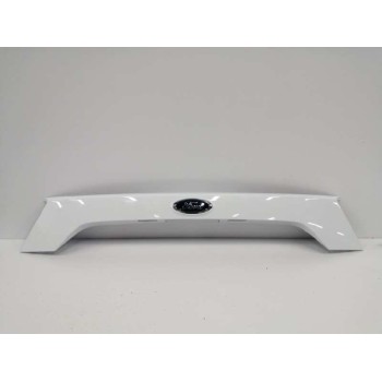 Recambio de moldura para ford kuga (cbs) referencia OEM IAM GJ54S43404A TRASERA PORTON BLANCO